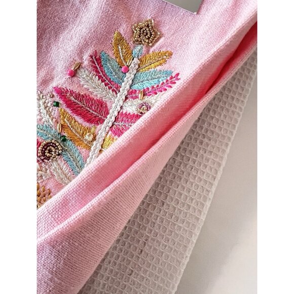 CHRISTMAS PINK Kitchen Towel Set of 2 Embroidered BEADED Detailed HOSTESS GIFT - Picture 5 of 12